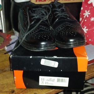 Boys dress shoe